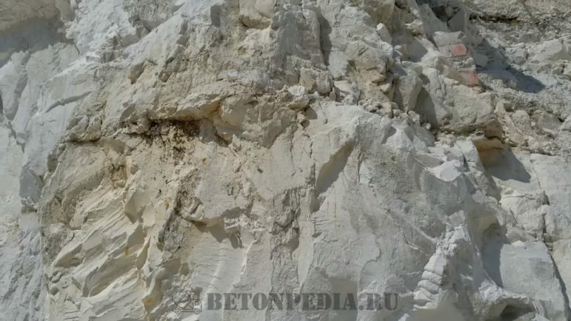 Карьер для добычи известнякового камня